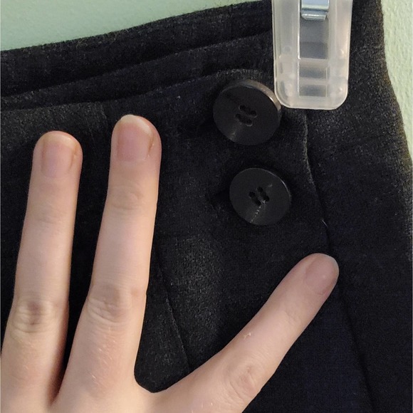 EUC! Armani Collezioni Dark Grey Wool Skirt Size 4 - Picture 4 of 7